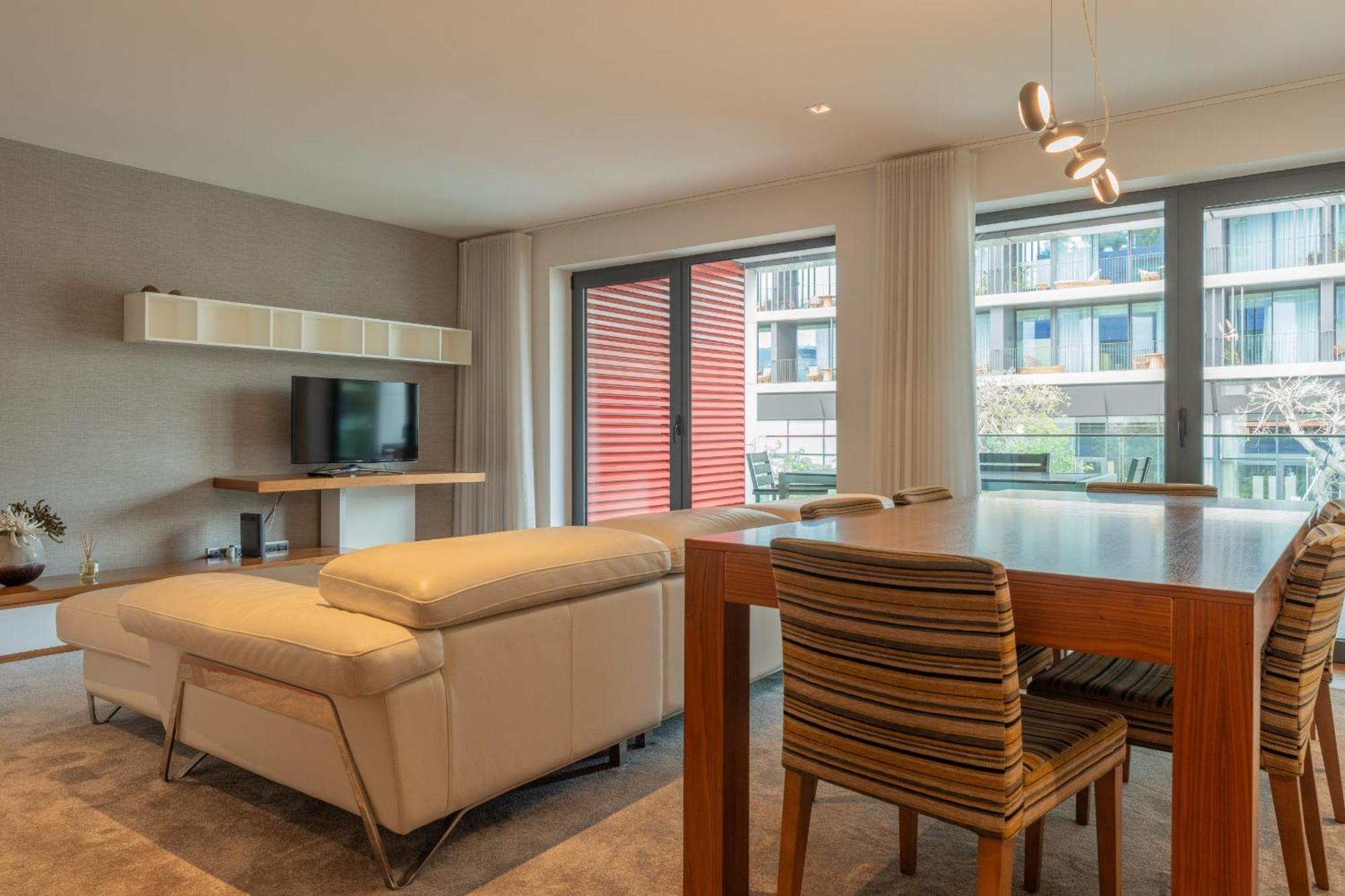 Flh Elegant With Pool & Balcony Apartamento *